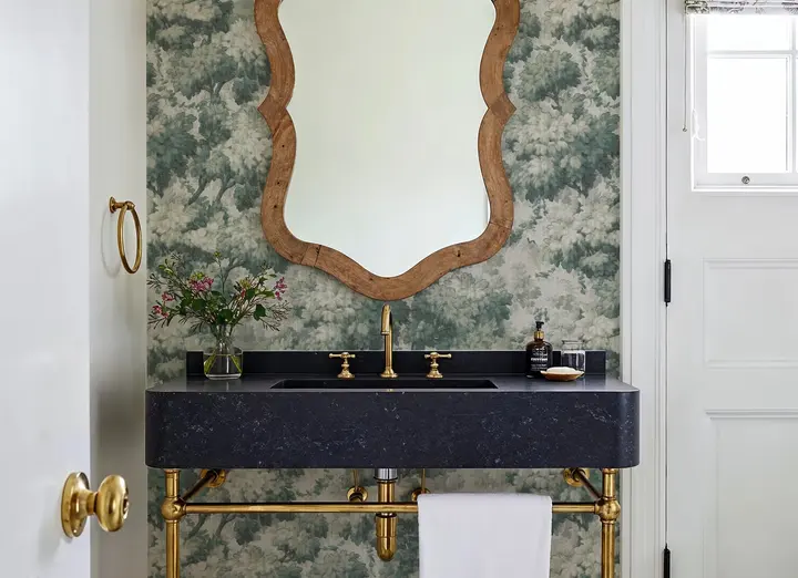 Greenwood Linden, Dusty Green wallpaper, view 3